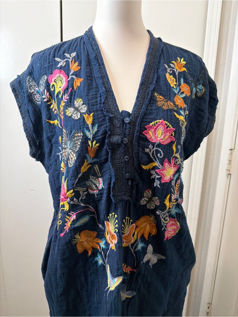 Johnny Was Navy Embroidered Floral & Butterfly Tunic - Picture 3 of 9